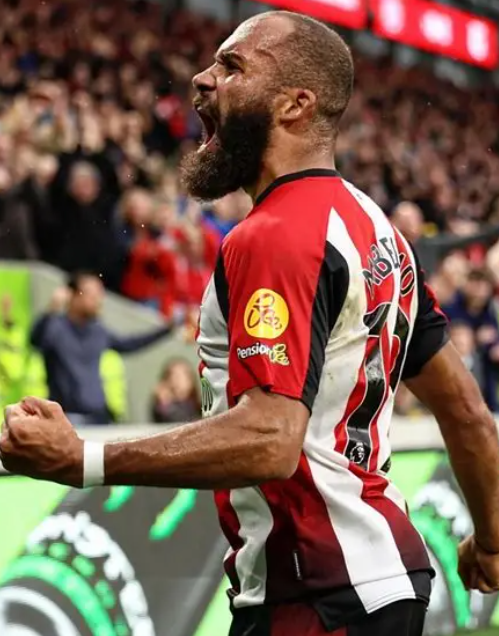 足壇名宿論曼聯(lián)引援：姆伯莫適配性之辯